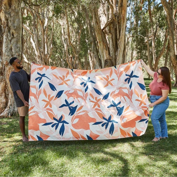 waterproof Terracotta Tropics picnic blanket/sz X-L-NWT-100% recycled materials - Picture 5 of 16